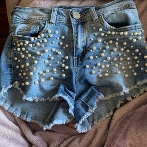 Jean shorts w/ pearls all attached